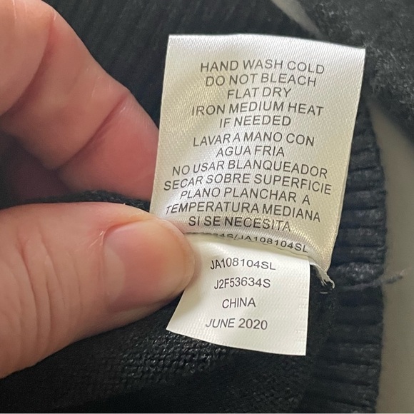 Joseph A Charcoal Turtleneck Sweater  Size: Small - Picture 9 of 11